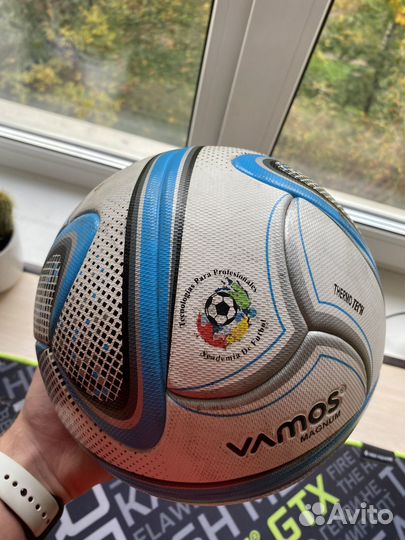 Футбольный мяч vamos