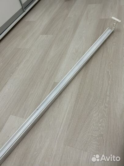 Карнизы для штор настенный