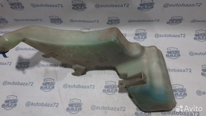 Бачок омывателя Audi A8 D2 AUW 1999