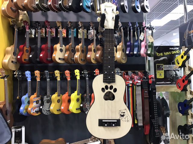 Укулеле новая