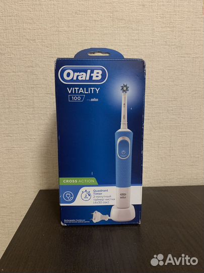 Зубная щетка Oral-B vitality 100