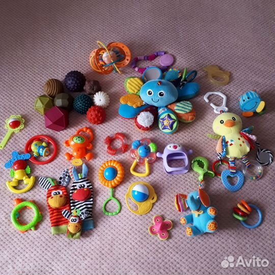 Развивающие игрушки пакетом