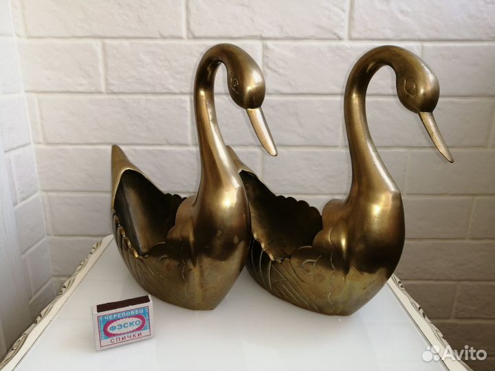 Лебеди Бронза