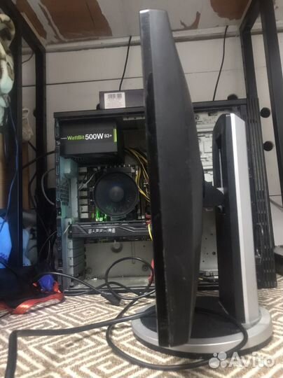 Монитор Samsung SyncMaster 943nwx