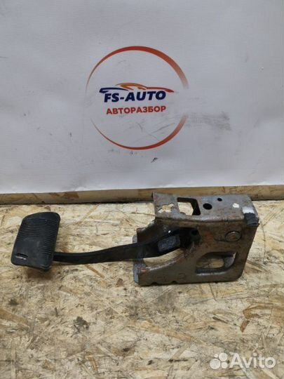 Педаль тормоза Dodge Caliber 2.0 ECN 2006