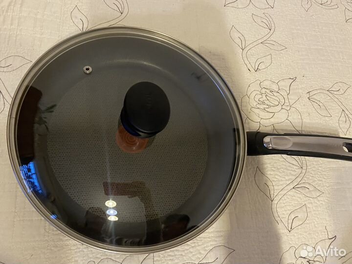 Сковорода Tefal 28 см