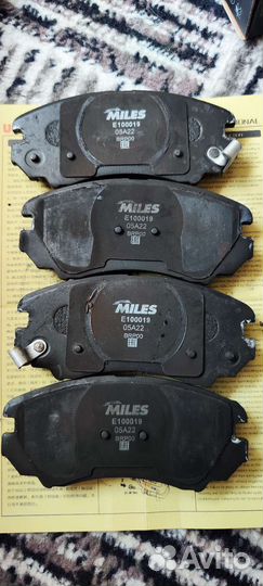 Передние тормозные колодки