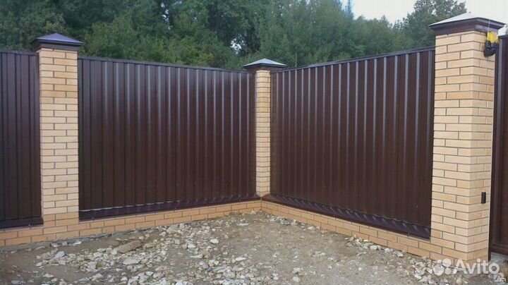 Заборы из профнастила и штакетника