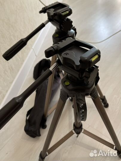 Штатив для фотоаппарата