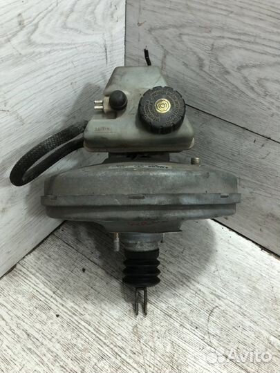 Вакуумный усилитель тормозов Mercedes W124 E