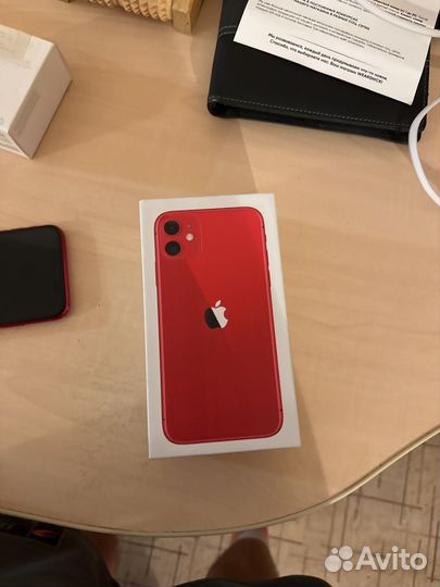 iPhone 11, 64 ГБ