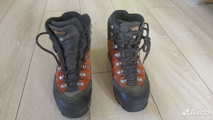Горные ботинки meindl 42 размер