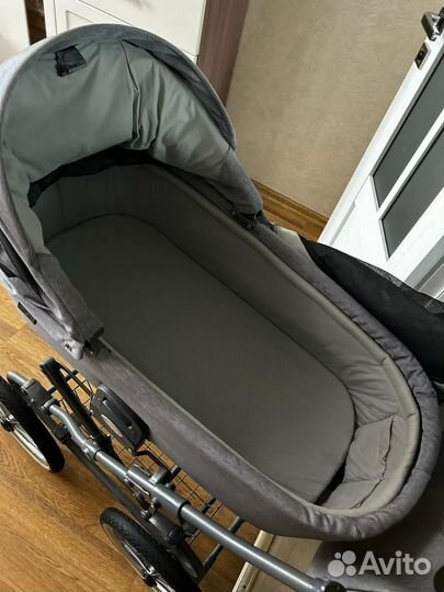 Прогулочная коляска Roan Bloom