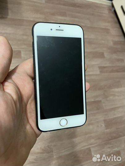 iPhone 6S, 16 ГБ