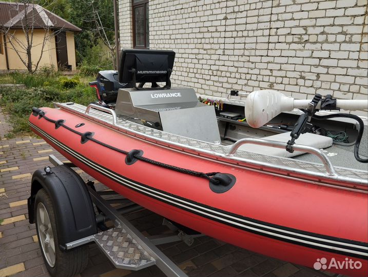 Лодка алюминиевая 