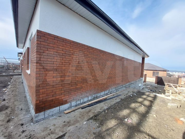 Дом 160 м² на участке 4 сот.