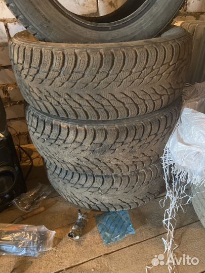 Nokian Tyres Hakkapeliitta R3 215/60 R16 99R