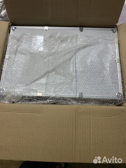 Буклетница с кейсом