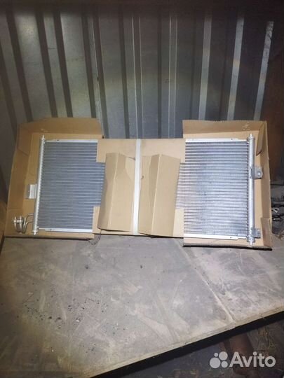 Радиатор кондиционера Nissan 92100-BM407