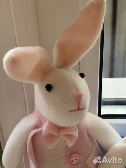 Мягкие игрушки зайчики