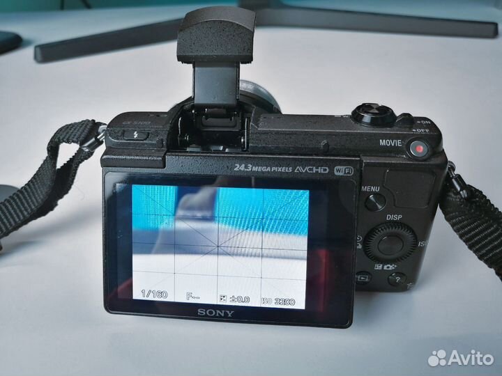 Sony Alpha A5100 + 50мм f2,8 + 2000mAh + сумка