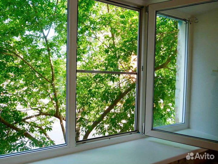 Окно пластиковое широкий подоконник + мс