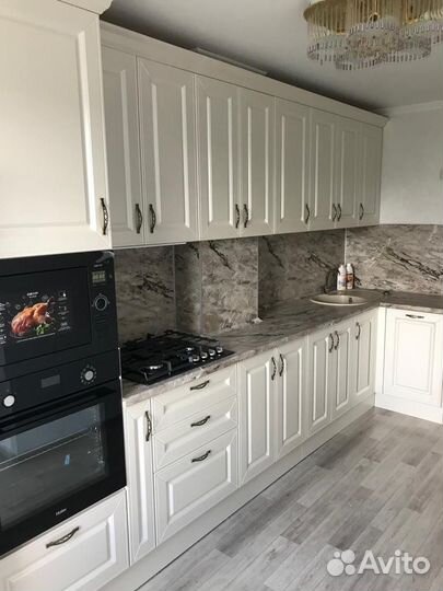 Кухонный гарнитур в классическом стиле