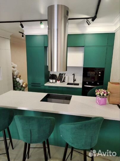 Кухни на заказ/Бесплатный замер/Кредит