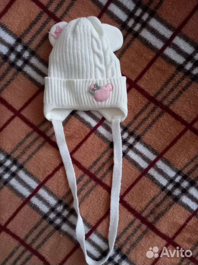Шапка для девочки новая