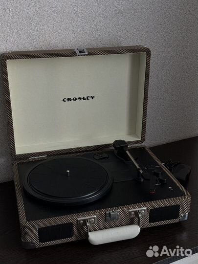 Проигрыватель виниловый crosley Cruiser Deluxe
