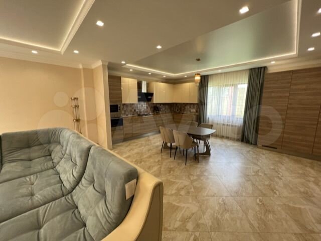 Дом 300 м² на участке 3 сот.