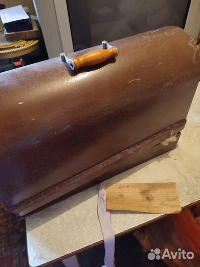 Швейная машинка