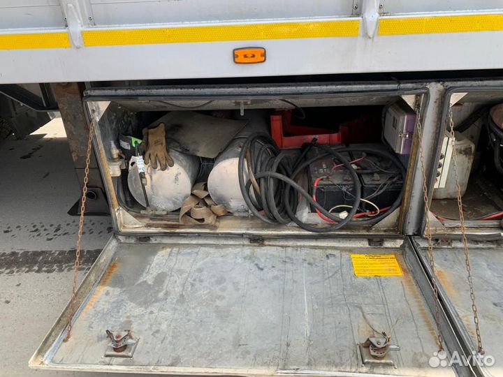 Полуприцеп для перевозки скота Тонар 9827, 2020