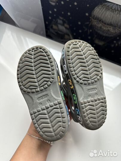 Сандалии crocs