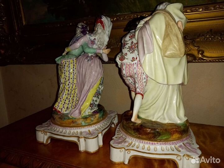 Антикварные парные скульптуры клеймо мечи