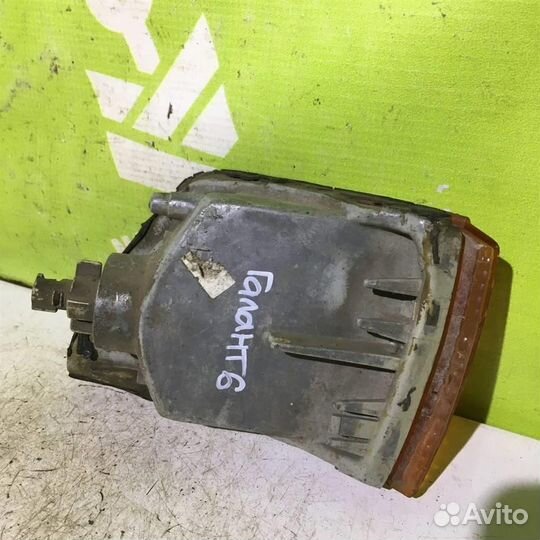 Указатель поворота левый Митсубиси Галант 6 Е30