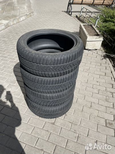 Pirelli Winter Sottozero 225/45 R18
