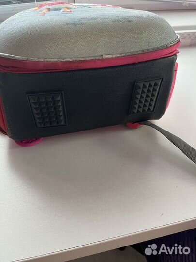 Продам школьный портфель