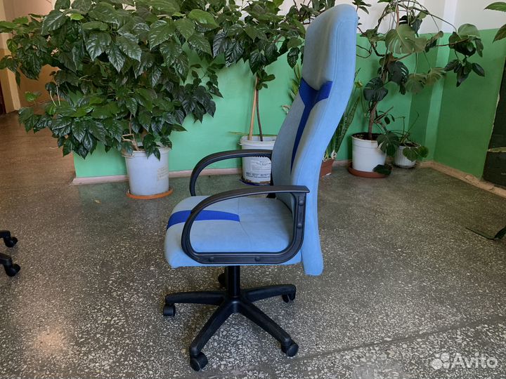 Компьютерное кресло Амур в наличии с фабрики