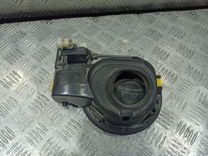 Лючок бензобака Insignia (08) Б\У (арт. 13352310)