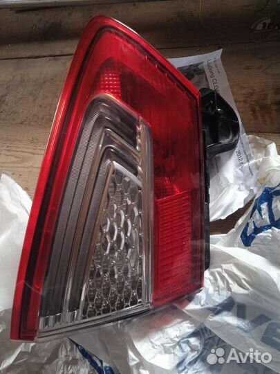 Задний фонарь внутренний левый форд мондео 4