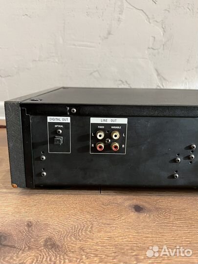 Sony CDP X555ES Black CD плеер