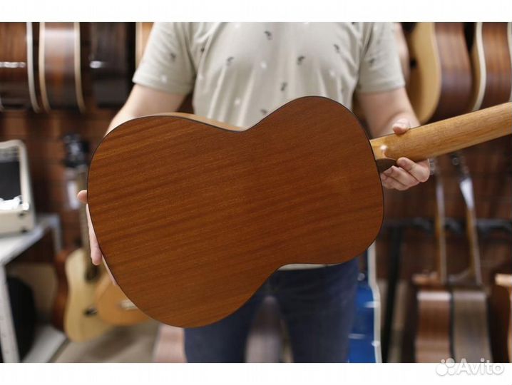 Martinez MC-18S-JUN Классическая гитара 3/4 с чехл
