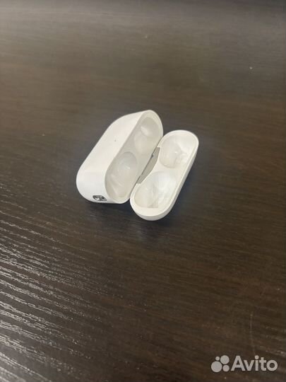 Apple AirPods PRO 2nd lightning