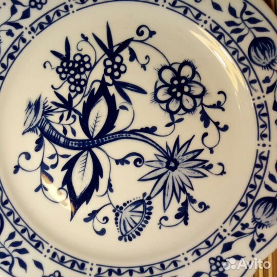 Тарелка круглая Синий лук