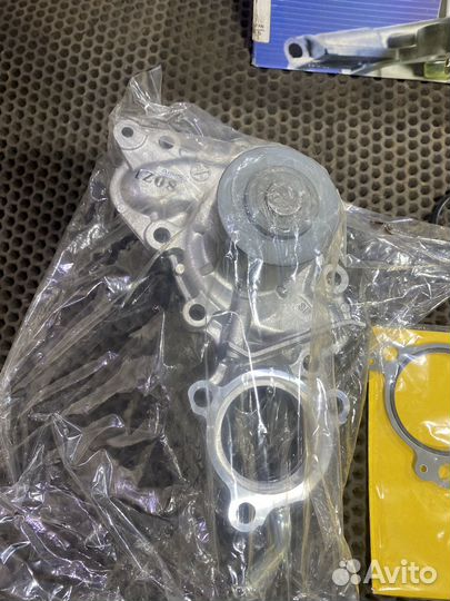 Помпа 3VZ-E Toyota 4Runner VZN130 Тойота