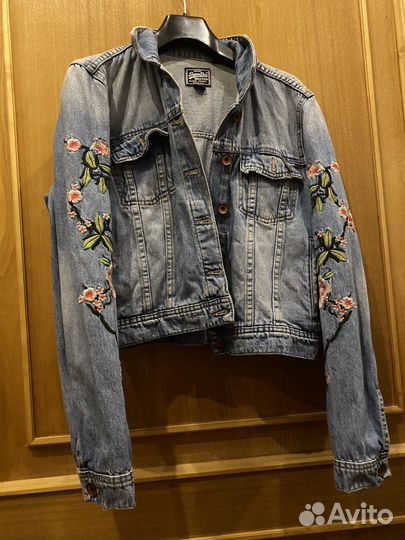 Куртка джинсовая
