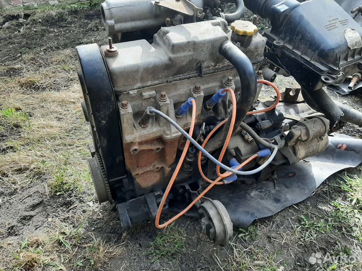 Двигатель 2114