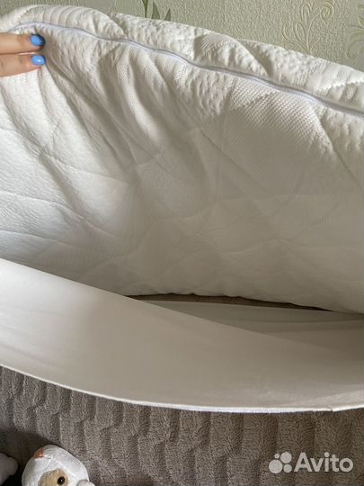 Детская кроватка с маятником