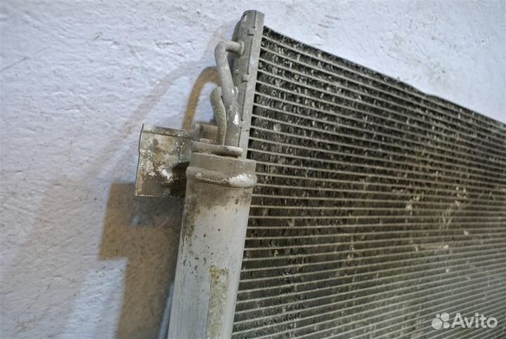 Радиатор кондиционера (конденсер) Mitsubishi Outl